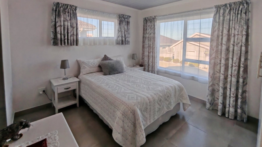 2 Bedroom Property for Sale in Tergniet Western Cape